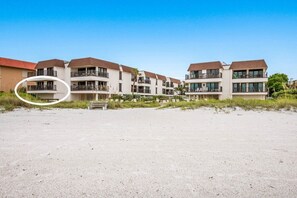 Condo, 2 Bedrooms | Exterior