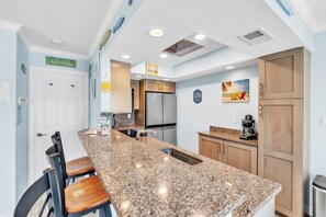 Villa, 1 Bedroom | Private kitchen | Fridge, microwave, dishwasher, coffee/tea maker