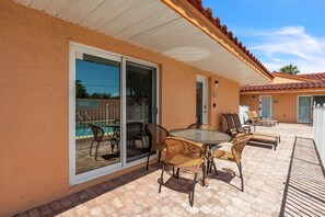 Villa, 2 Bedrooms | Outdoor dining - The S 2b 2 Bedroom Villa by RedAwning (Holmes Beach)