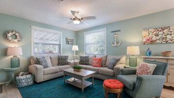 Villa, 2 Bedrooms | Living area | TV