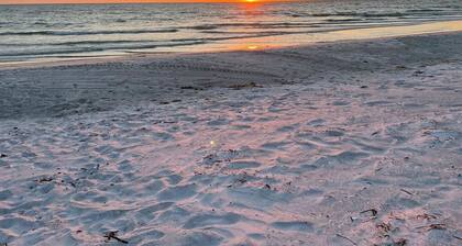 Beach Breeze Hideaway 2 Bedroom Villa by RedAwning