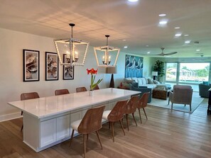 Condo, 3 habitaciones | Restaurantes