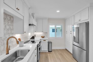 Private kitchen - Westbay Point Moorings 274 3 Bedroom Condo by RedAwning (Holmes Beach)