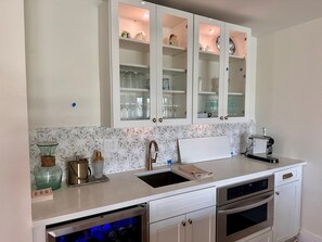 Condo, 3 Bedrooms | Private kitchen | Fridge, microwave, toaster