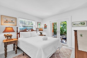 3 bedrooms, iron/ironing board, WiFi - The Lady Fish 3 Bedroom Home by RedAwning (Anna Maria)