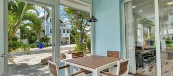 Minnow 2 2 Bedroom Villa by RedAwning