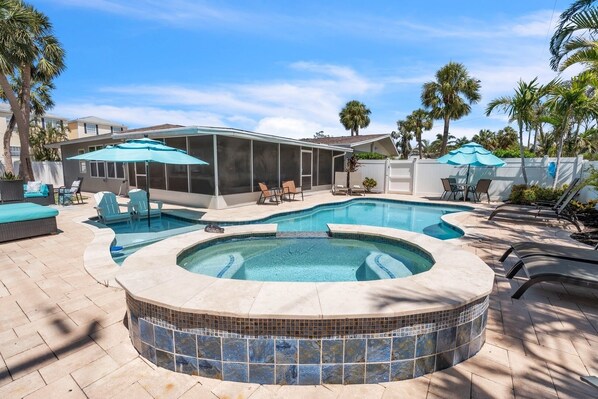 Hus - 3 sovrum | Pool | Utomhuspool