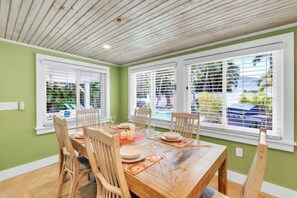 House, 3 Bedrooms | Dining