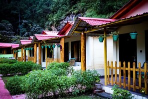 Exterior - V Resorts Jungle Pool Khurpatal (Nainital)