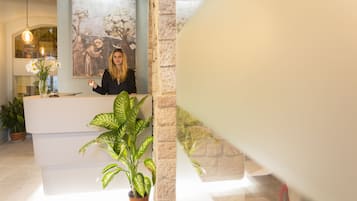 Concierge pult