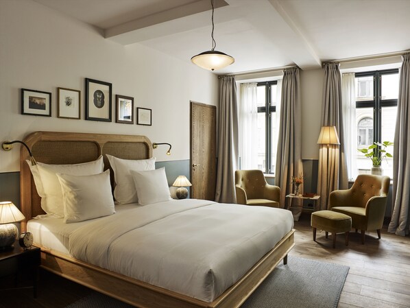 Sanders Bedroom | Premium bedding, down comforters, minibar, in-room safe - Hotel Sanders (Copenhagen)
