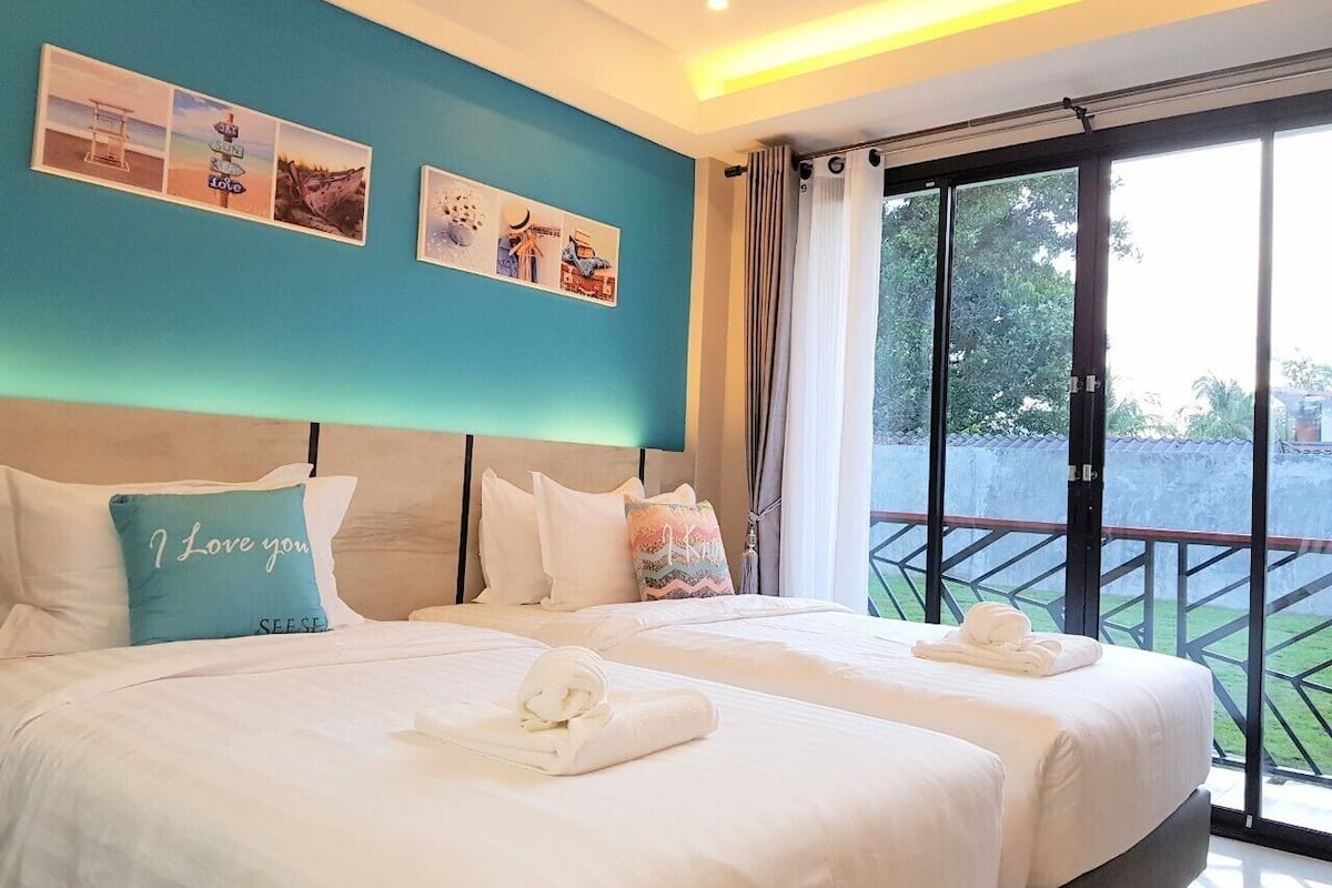 superior twin room | minibar, blackout curtains, free wifi, wheelchair access