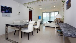 Unclassified image, 5 of 118, button - New Arabian Holiday Homes - 8 Boulevard (Dubai)