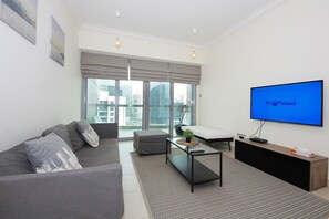 Apartment, 1 Bedroom (2007) | Living room