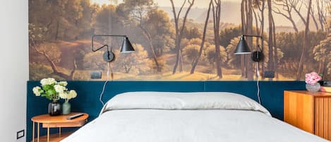 Habitación doble superior, 1 cama Queen size, para no fumadores | Camas con efecto memoria, minibar y decoración personalizada