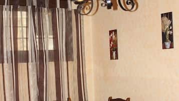 Apartamento, 2 habitaciones (Espliego) | Sistema de insonorización y ropa de cama