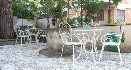 Ianus Guest House