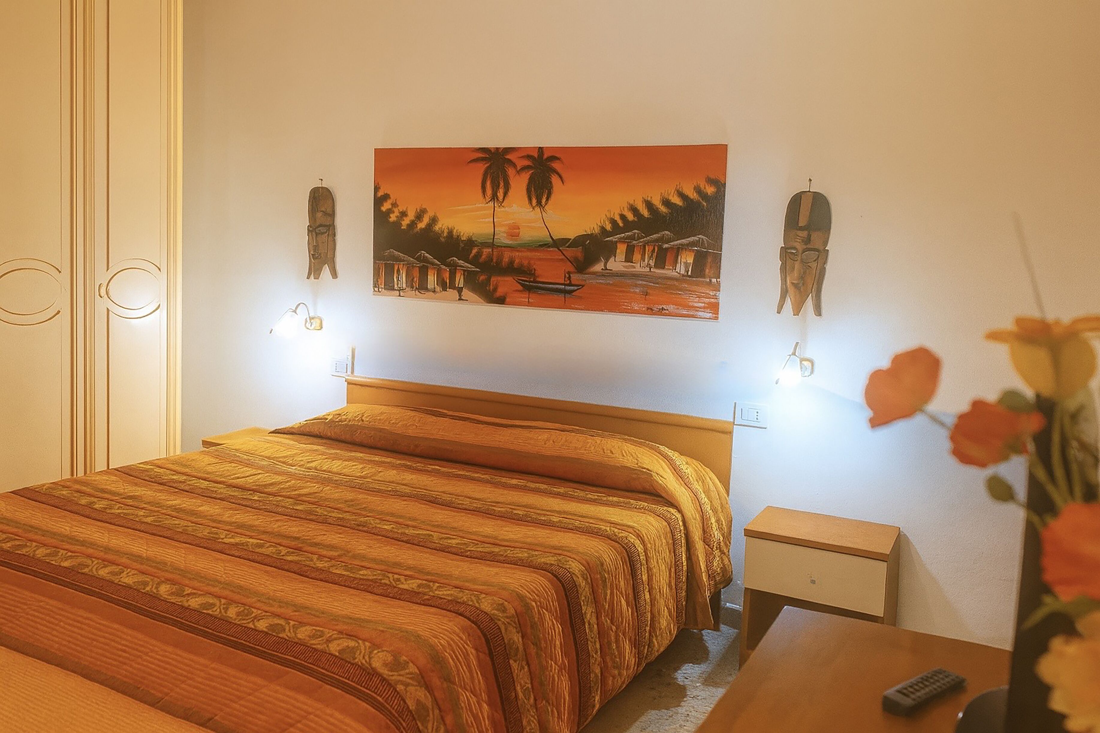 Chambre Triple, balcon | 1 chambre, literie hypoallergénique, bureau, rideaux occultants