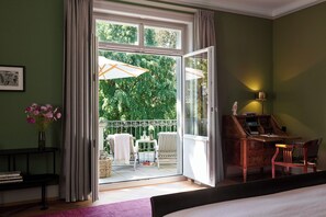 Suite, Terrasse | 1 Schlafzimmer, hochwertige Bettwaren, Zimmersafe, individuell dekoriert