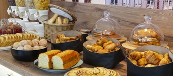 브릿 호텔 콩포르 아미앵