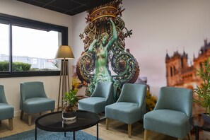 ロビーラウンジ