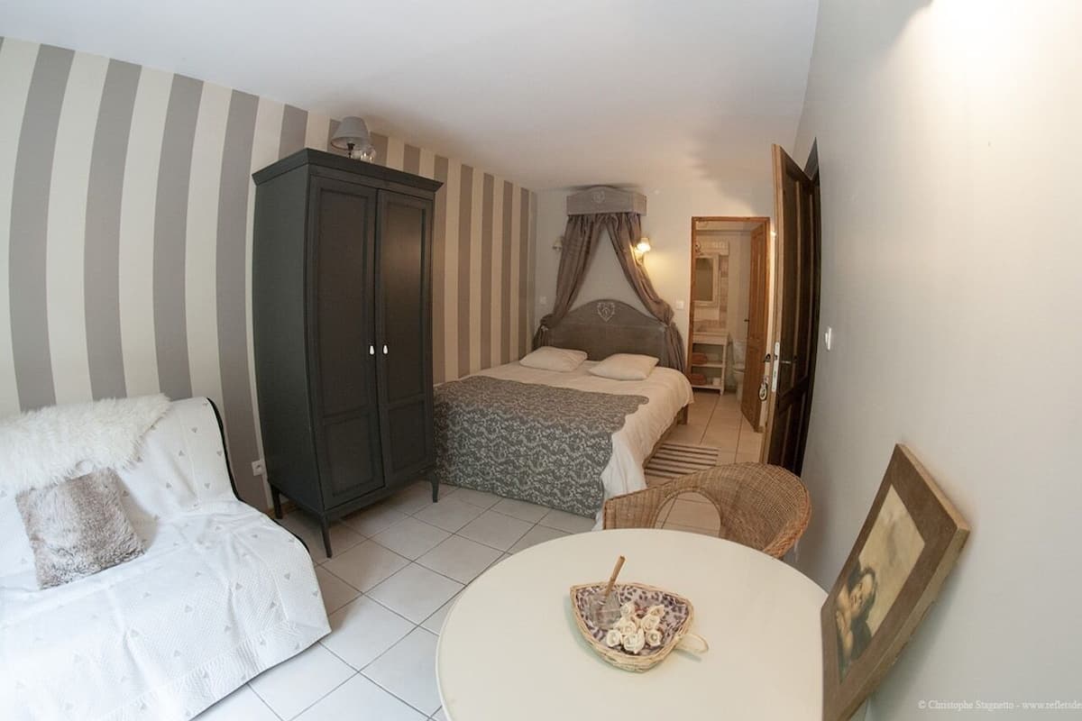 Comfort Double Room, Ensuite (Cristal)
