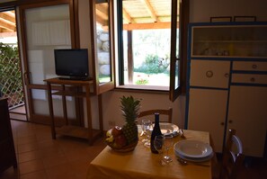 Comfort Apartment, 1 Bedroom, Patio (Margherita) | Living room | Flat-screen TV - Barnìa - Agriturismo (Ascea)