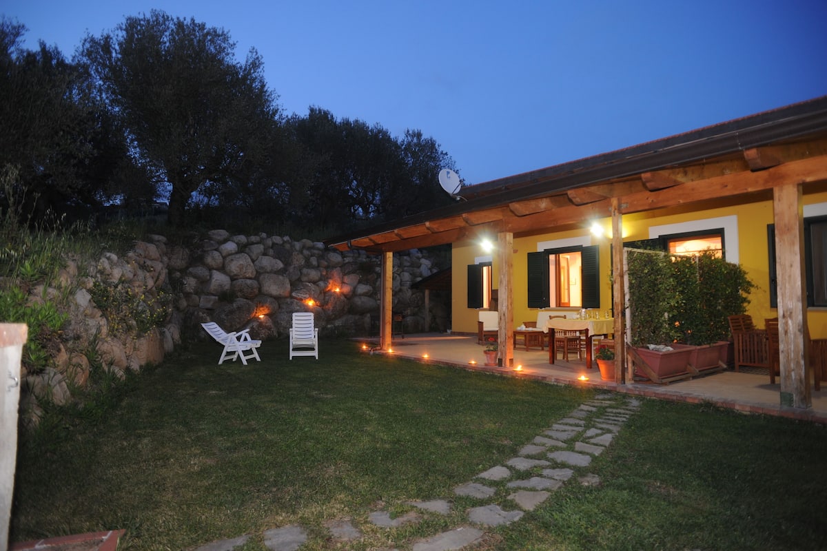 Appartamento Comfort, 1 camera da letto, patio (Margherita) | Vista giardino
