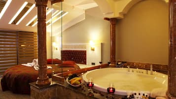 Standard Room | Living area | LCD TV