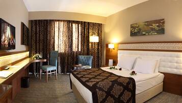 Standardzimmer | Hochwertige Bettwaren, Minibar, Zimmersafe, Schreibtisch