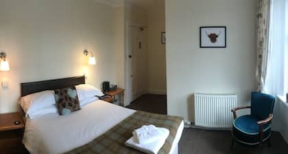 Loch Shiel Hotel