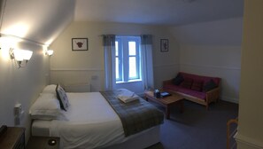 Deluxe Double Room | Free WiFi, bed sheets - Loch Shiel Hotel (Acharacle)