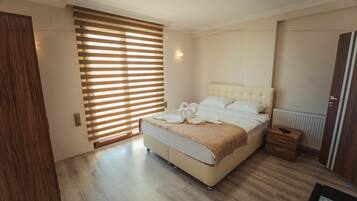 Sengetøy i egyptisk bomull, sengetøy av topp kvalitet og minibar