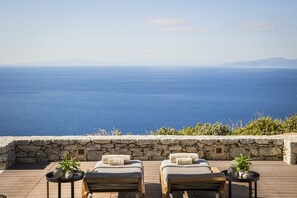 Deep-tissue massages