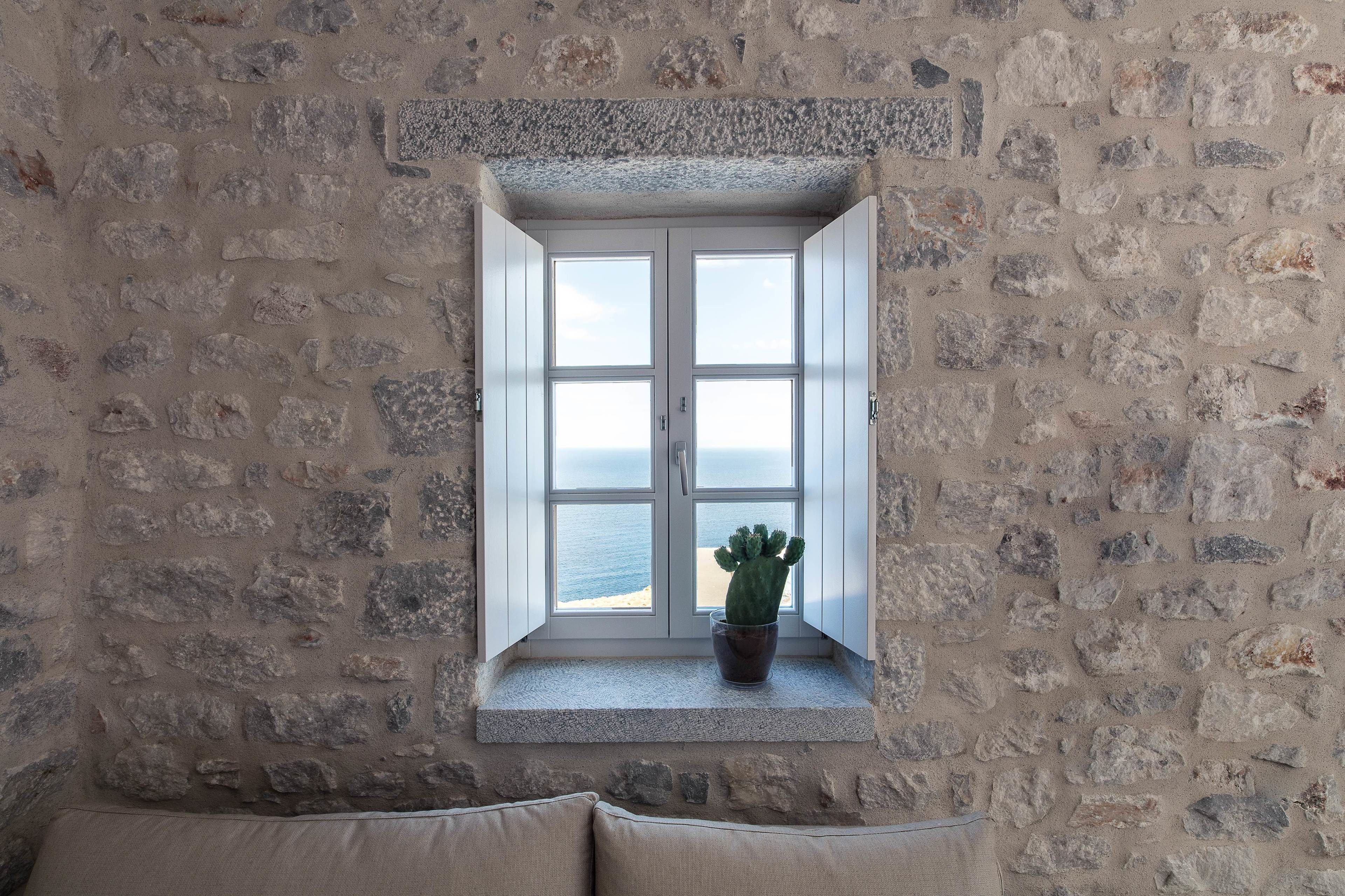 Minibar, caja de seguridad en la habitación, escritorio y wifi gratis 