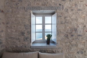 Minibar, caja de seguridad en la habitación, escritorio y wifi gratis 