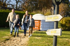 Garden - Yourte Oulan Bator - Le Village des Templiers (Trie-Chateau)