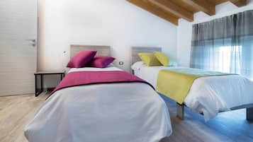 1 bedroom, desk, free WiFi