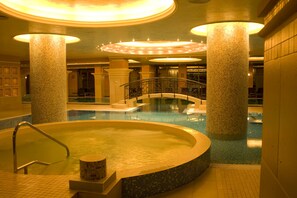 Bain à remous intérieur