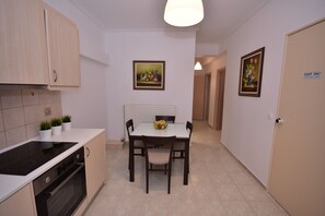 Private kitchen - Keratea Apartment Athens Airport (Lavreotiki)