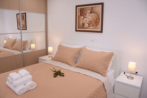 Living area - Keratea Apartment Athens Airport (Lavreotiki)
