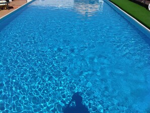 Piscine extérieure (ouverte en saison)