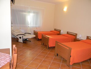 Premium bedding, desk, soundproofing, cots/infant beds