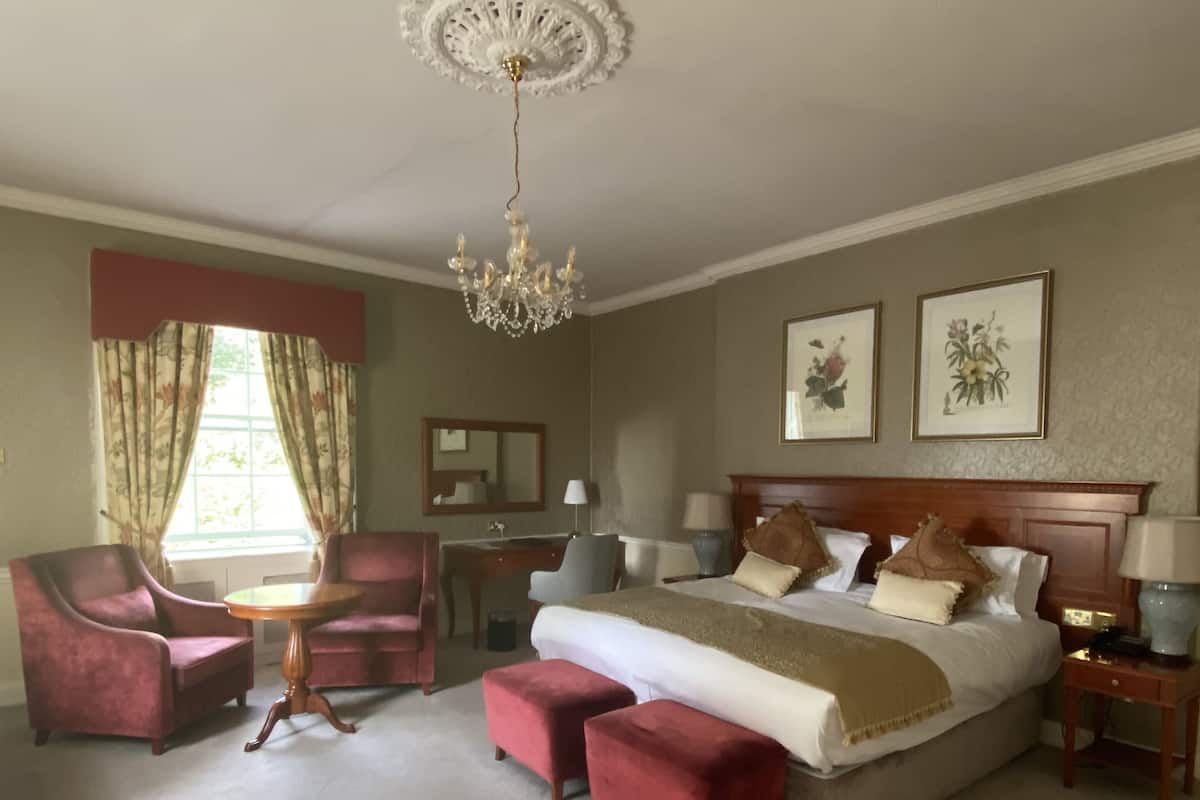 Superior Double Room, 1 Bedroom, Ensuite, Garden View | 1 bedroom, premium bedding, iron/ironing board, free WiFi