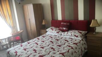 Superior Double or Twin Room, Ensuite | Iron/ironing board
