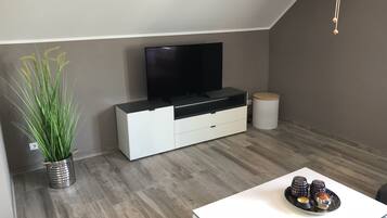 Condo | Living room | Flat-screen TV