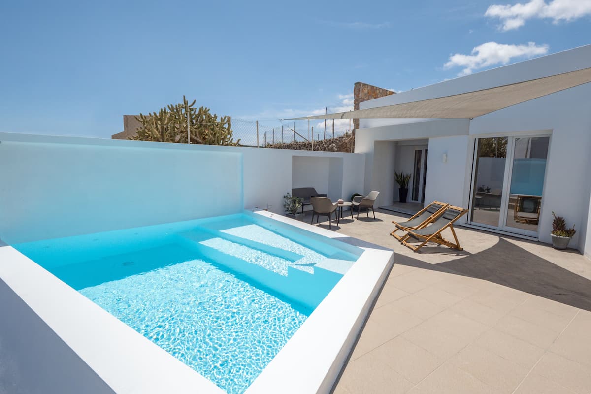 Exclusive Suite, Private Pool, Sea View | 2 bedrooms, premium bedding, in-room safe, soundproofing
