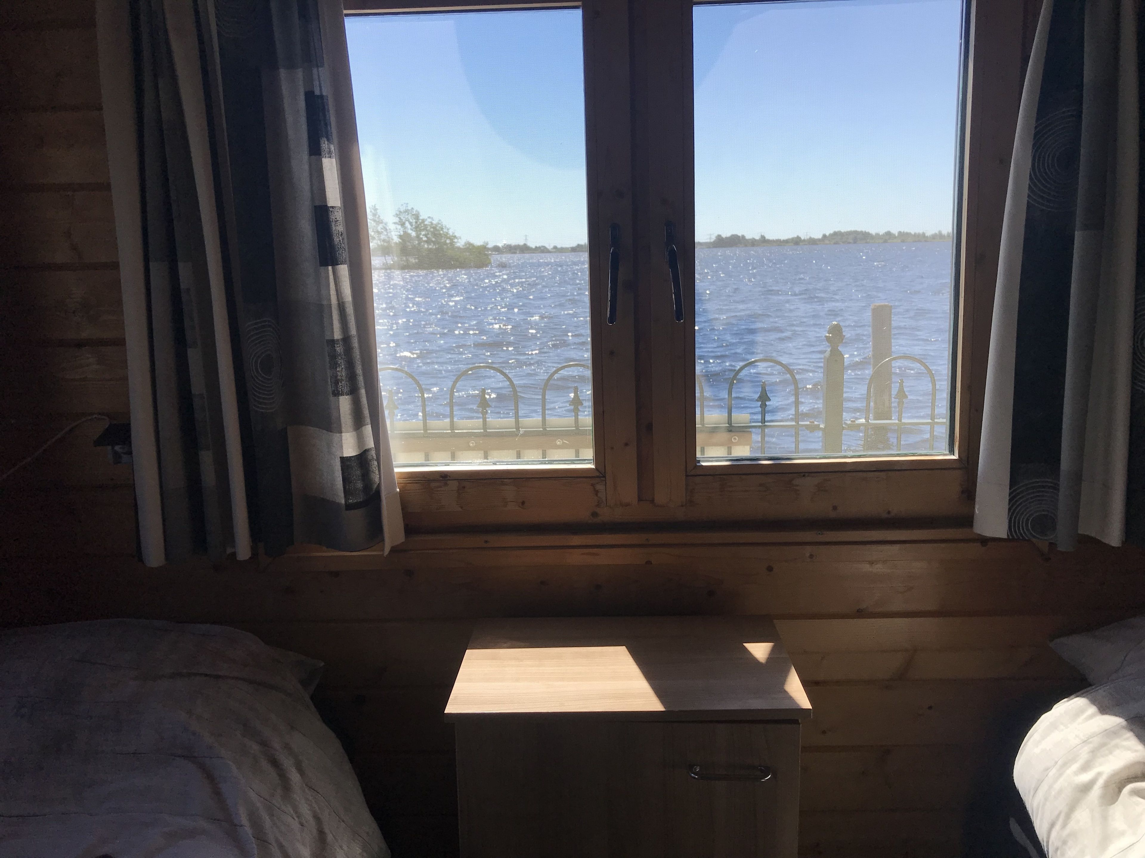 Chalet, 3 Bedrooms, Terrace, Lake View (Houseboat) | Iron/ironing board, free cribs/infant beds, free WiFi, bed sheets