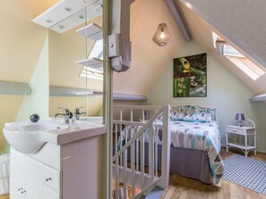 1 bedroom, free WiFi