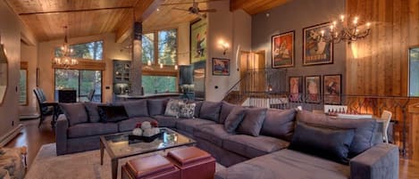 Smart TV, fireplace, DVD player, books